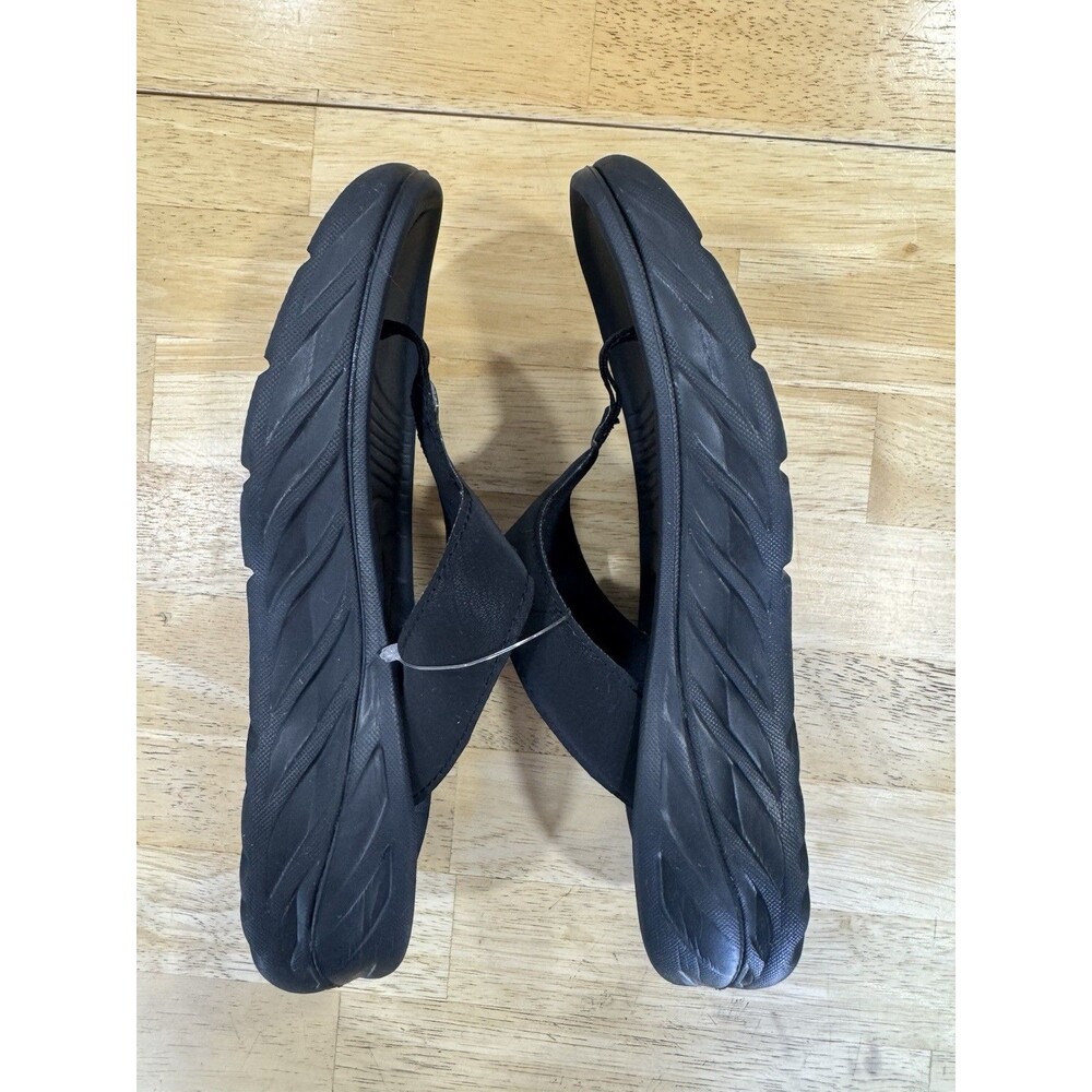 Hoka One Women’s Ora Recovery Sandals Size 7 Black Flip Thong Comfort Vegan EUC - Picture 5 of 8